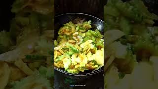 করলা দিয়ে ইলিশের তরকারি recipe cooking shortvideo easyrecipe Nilas volg [upl. by Afatsum836]