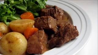 Recette Cubes de Chevreuil en Sauce [upl. by Atiuqer881]