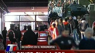 INCIDENTES LUEGO DEL DESCENSO DE RIVER PLATE  26062011 PARTE 1 [upl. by Sirrah495]