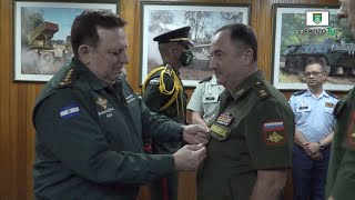 Comandante en Jefe otorgó condecoración al Jefe de la Misión Militar Rusa [upl. by Gnahc]