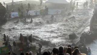 Massive rogue wave injures crowd at the Mavericks Surf contest on 21310 [upl. by Abbotsen437]