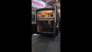 Dethleffs Globetrail 640 hr con garage [upl. by Llerred]