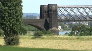 Das Örtchen Urmitz und seine Eisenbahnbrücke über den Rhein [upl. by Dopp]