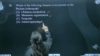 Which of the following features is not present in the PhylumArthropoda [upl. by Berni]