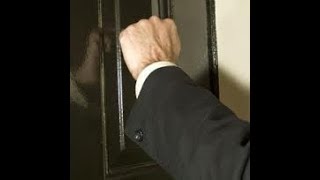 A Seventh Day Adventist Knocks on the Door of a Christian Pastor [upl. by Gaut]