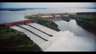 Cena rara veja a abertura das 14 comportas da Usina de Itaipu [upl. by Usanis]