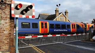 Addlestone Level Crossing Surrey [upl. by Girish]