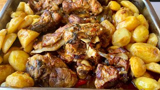 Borrego Assado com batatas e legumes salteados  Receita Portuguesa [upl. by Kyte]