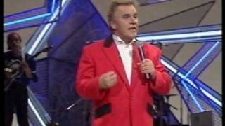 Freddie Starr  his quotVincentquot routine  93 stereo [upl. by Arlynne595]