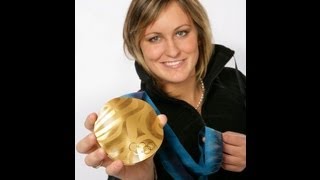 Marie Philip Poulin Hockey BRONZE 2006 amp OR 2010 [upl. by Anilram]