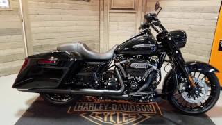 2017 Road King Special FLHRXS vivid black [upl. by Seena28]