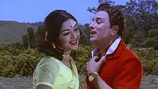 Anbe Vaa  Naan Paarthathilae Song [upl. by Ardni742]