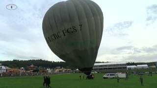 MONTGOLFIADE WARSTEIN 2016  Start eines Heißluftballons [upl. by Dreyer688]