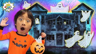 Ryans Halloween Haunted Bounce House Challenge [upl. by Eeslehc]