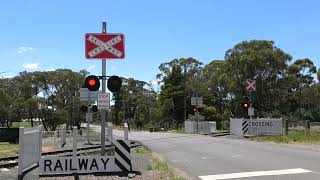 Bendigo Maldon Rd Railway Crossing Maldon [upl. by Brewer551]