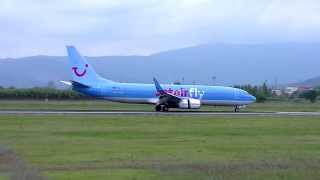 JetAirFly Boeing 7378K5 OOJAF  Landing in Firenze Peretola HD [upl. by Lleraj560]