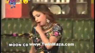 Senay La Kay Boota Ve Na Ghut  Nida Choudhary Mujra [upl. by Masson]