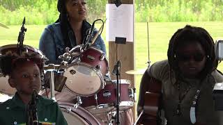 Hello Mama Africa Garnett Silk cover by Lungu Vybz [upl. by Chabot567]