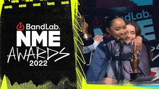 Griff and Sigrid win Best Collaboration for Head on Fire at the BandLab NME Awards 2022 [upl. by Riana]