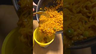 जब तक अपनी ना चलाऊ 🤩❗️noodles maggi recipe shorts [upl. by Nysa]