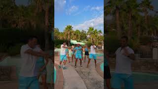 Petit clin doeil aux Crazy Signs dEsterel Caravaning ‍🕺🏻💃🏻 dancevideo dance [upl. by Aikcir]