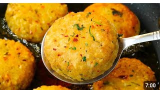 केवल 2 कच्चे आलू से नया गरमा गरम कुरकुरा नाश्ता जो भी खाए खाता रह जाए  Crispy Nashta  Breakfast [upl. by Lativa300]