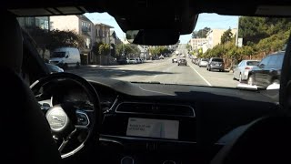 ÉtatsUnis  les robottaxis sèment la pagaille à San Francisco • FRANCE 24 [upl. by Jarad768]