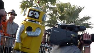 Coachella 2010  The Specials  Monkey Man  Yo Gabba Gabbas Plex Dancing amp Skanking  HD Quality [upl. by Yrtnahc]