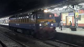 Combo  WAG7M light locomotive and 12701 Mumbai CSMTHyederabad Deccan Hussainsagar Express [upl. by Subir]