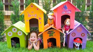 Настя и папа строят домики для собак  Nastya and papa makes playhouses for toys [upl. by Aekerly393]