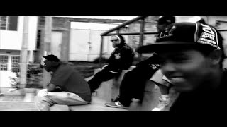 Crack Family  Fondo Blanco  Puro Rap  Video Oficial [upl. by Ahsead]