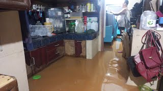 Naku nakakatakot nakapasok na sa bahay namin ang tubig baha dahil sa bagyong Carina at Habagat [upl. by Damalas]