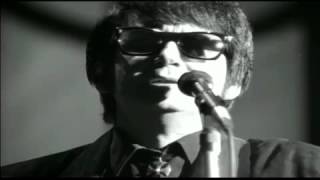 Roy Orbison Only The Lonely A Black and White Night [upl. by Alfonzo]