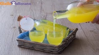 LIMONCELLO FATTO IN CASA  Ricetta in 1 minuto [upl. by Dyrrej742]