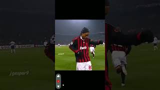 RONALDINHO GAÚCHO UM DOS MELHORES JOGADORES DO MUNDO [upl. by Atinwahs]