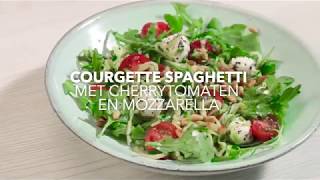 Courgette spaghetti met cherrytomaten en mozzarella [upl. by Aicilec470]