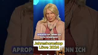 Gernot Haas als StarAstrologin Gerda Rogers  Jahreshoroskop 2024  Löwe [upl. by Standush]