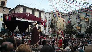 Ball dels gegants dOlot a les Festes del Tura [upl. by Amehsyt181]