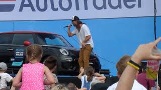 Reef  Place Your Hands  Carfest Bolesworth 260719 [upl. by Isewk222]