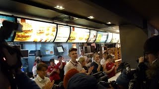 Макдоналдс на Пушкинской снова открылся  McDonalds on Pushkinskaya opened again [upl. by Ruella]