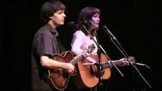 Molly Tuttle and John Mailander  Keith Whitleys quotIm Over Youquot [upl. by Lynn457]