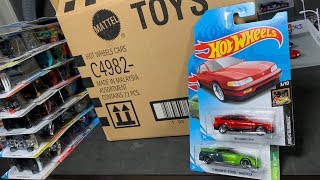 Lamley Unboxing Hot Wheels 2019 C Case [upl. by Ahsikat]