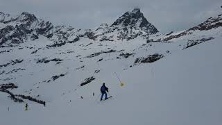 Klein Matterhorn 3820 m to BreuilCervinia 2050 m skiing the Theodul Glacier amp Pista Ventina [upl. by Maroney]